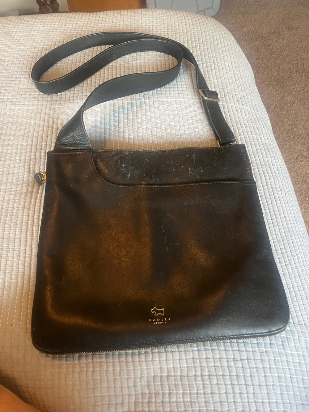 RADLEY LONDON Black Leather Crossbody Messenger with Gold Hardware
